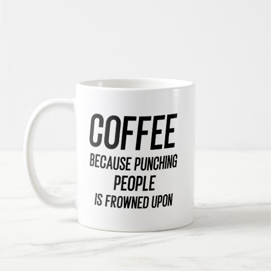 Mug Café parce que frapper les gens est mal vu (Gauche)