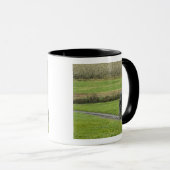 Mug Calèche amish sur une route de campagne, Ohio du N (Devant droit)