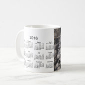 Mug Calendrier 2016 d'oiseau (Devant gauche)