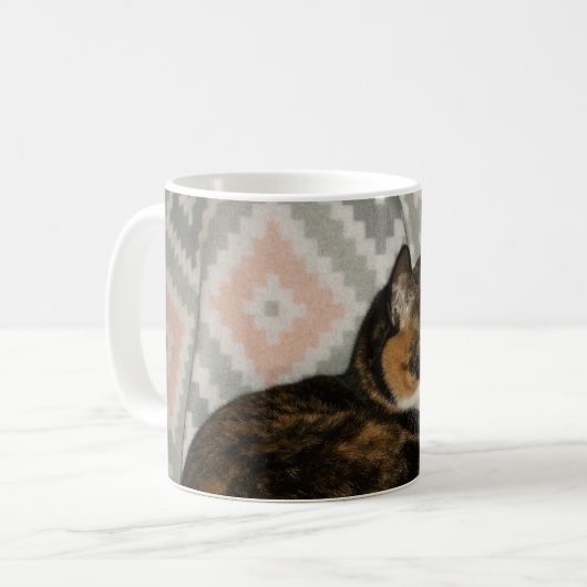 Mug Callie Cat sur Sofa (Devant gauche)