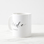 Mug Calligraphie moderne noir et blanc Future mariée (Devant gauche)