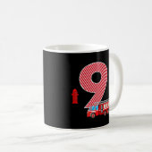 Mug Camion d'incendie 9e anniversaire garçon 9 ans pom (Devant droit)