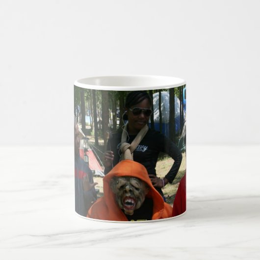 Mug Camper avec un visiteur (Centre)