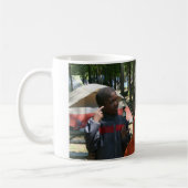 Mug Camper avec un visiteur (Gauche)