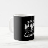 Mug Camping Camper Camper Camping Feu de Campagne Drôl (Devant gauche)
