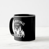 Mug Camping est ma thérapie drôle slogan de camper (Devant gauche)