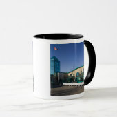 Mug CANADA, Manitoba, Winnipeg : Le marché de The Fork (Devant droit)