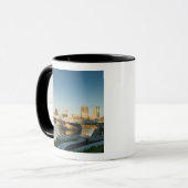 Mug CANADA, Manitoba, Winnipeg : Riel de l'Esplanade (Devant gauche)