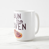 Mug Cannelle dans le four (Devant droit)