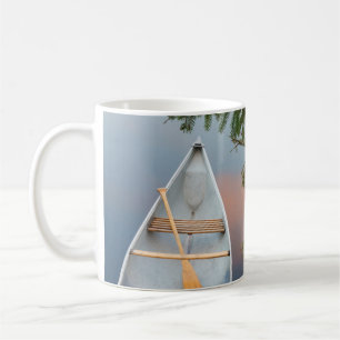 Mug Canot sur le lac au coucher du soleil, Canada