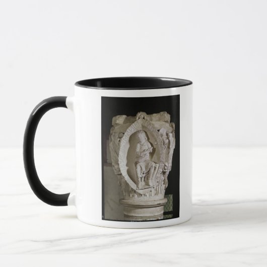 Mug Capital dépeignant la première clé du plain-chant (Gauche)