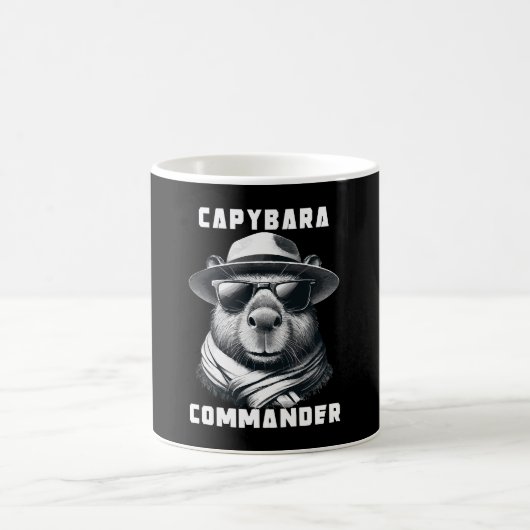Mug Capybara Avec Lunettes de Soleil Capy Commandant (Centre)