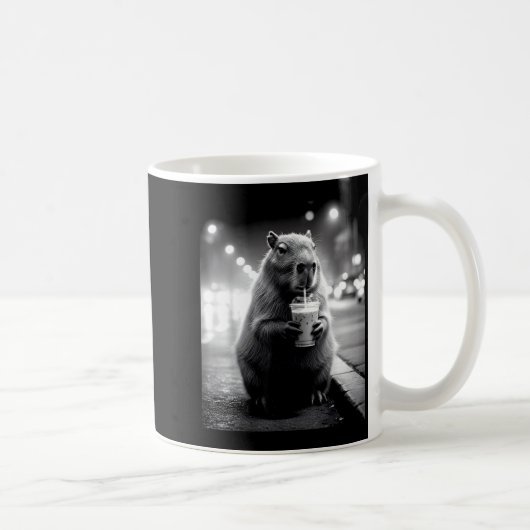Mug Capybara buvant un café glacé mème d'animaux drôle (Droite)