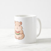 Mug Capybara Chibi Mignon Mangeant une Tranche de Past (Devant droit)