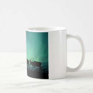 Mug Caribou et lumières du nord