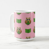 Mug Caricature du livre de lecture de la Chouette (Devant gauche)