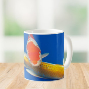 Mug Carpes Koï Colorées dans un Bassin Bleu