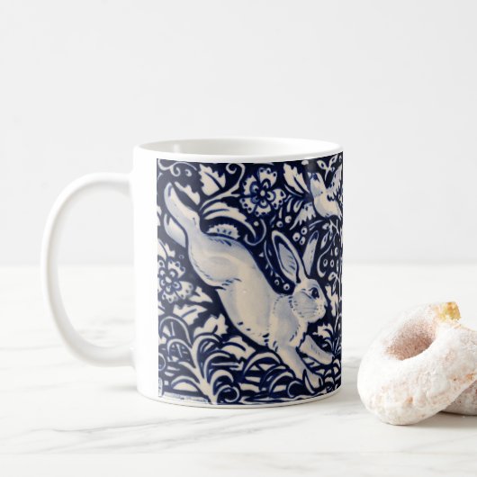 Mug Carrelage bleu et blanc de lapin Fleurs de bois Oi (Avec donut)
