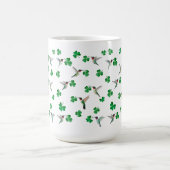 Mug Carte de la Saint-Patrick avec colibri et trèfles (Centre)