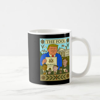 Mug Carte de tarot de Trump Le Fou impose un tarif sur