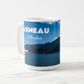 Mug Carte postale Juneau Alaska avec avion de croisièr (Devant gauche)