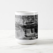 Mug Cascade d'hiver dans les parcs du métro Cleveland (Centre)
