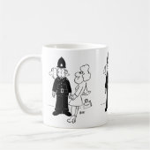 Mug Casque de l'horloge du policier britannique. Drôle (Gauche)