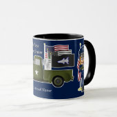 Mug Casse-noix de la Force spatiale avec petit camion (Devant droit)