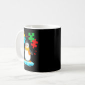 Mug Casse-tête de pingouin drôle mois de sensibilisati (Devant gauche)