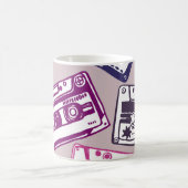 Mug cassettes rétro, motif dessiné à la main. (Centre)