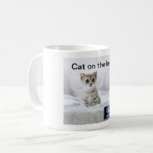 Mug Cat on the bed. (Devant gauche)