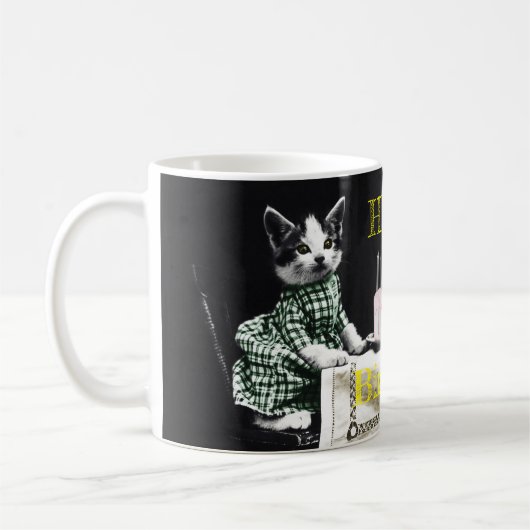 Mug Cats celebrating a birthday with cake and candles (Gauche)