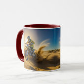 Mug Cavalier de motocross roulant dans les dunes (Devant gauche)