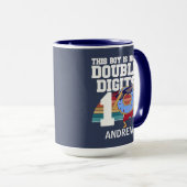 Mug Ce garçon est maintenant en double chiffres Drôle  (Devant droit)