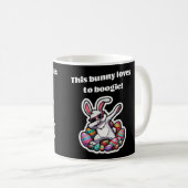 Mug Ce lapin adore faire du bogie ! (Devant droit)