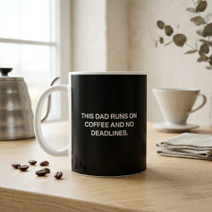 Mug Ce papa fonctionne au café et sans échéances drôle