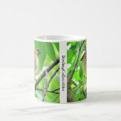 Mug Cèdre à cire par BirdingCollectibles (Centre)