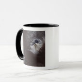 Mug Cendres de cendres sur le volcan Shiveluch en Russ (Devant gauche)