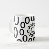 Mug Cercles Géométriques Noir et Blanc (Devant gauche)