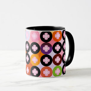 Mug Cercles multicolores cool et trèfles roses