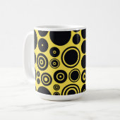 Mug Cercles rétro jaunes, noirs (Devant gauche)
