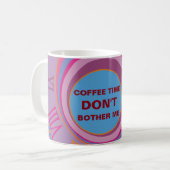 Mug Cercles tourbillonnants joliment filés (Devant gauche)