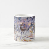 Mug Cerf dans une forêt de neige (saison d'hiver) (Centre)