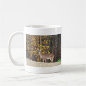 Mug Cerf devant l'arbre d'automne jaune (Gauche)