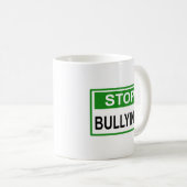 Mug Cesser le signe d'intimidation vert (Devant droit)