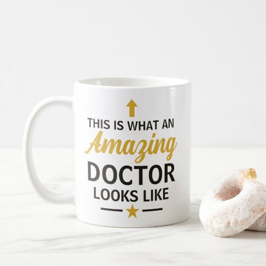Mug C'est ce qu'un médecin Extraordinaire semble être (Avec donut)