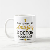 Mug C'est ce qu'un médecin Extraordinaire semble être (Gauche)