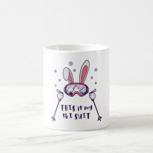 Mug C'est mon lapin de ski en combinaison de ski avec