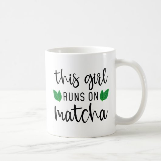 Mug Cette Fille Fonctionne Sur Matcha (Droite)