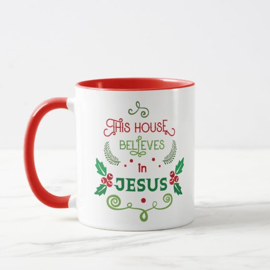 Mug Cette Maison croit en Jésus (Gauche)